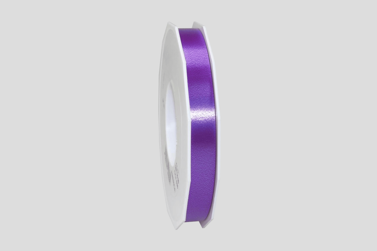Et lilla Polyprotex bånd 15mm på hvit bakgrunn, perfekt for innvielse, produsert av JM Band®.