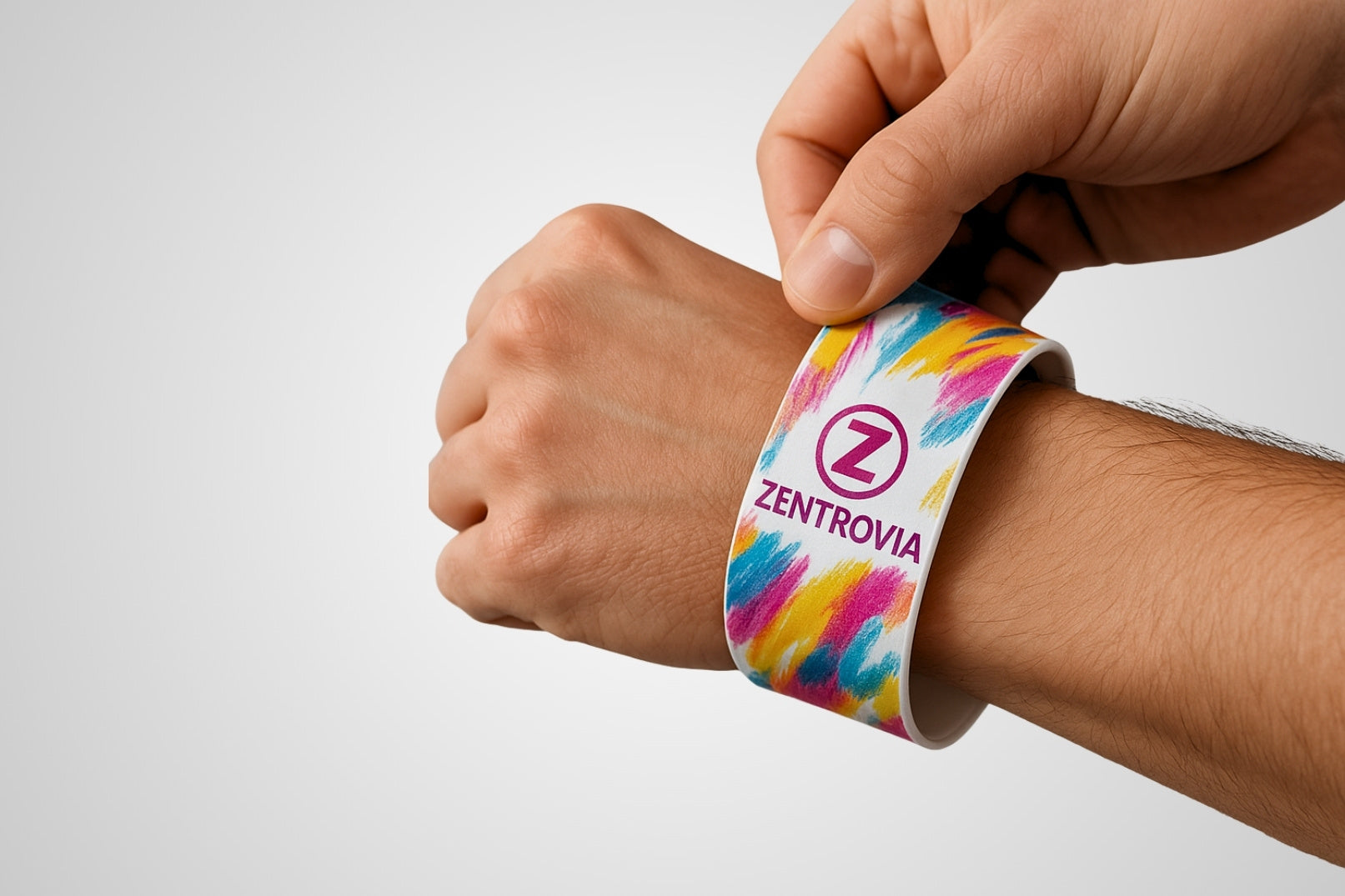 Et foto av Slap-On Armbånd med farger fra JM Band®. Kjøp Vinylarmbånd i 3.0 X 23cm her.