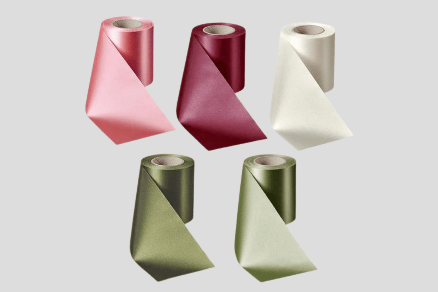 Fire ruller satengbånd, inkludert Missebånd ECO Satin - Forespør av JM Band®, i forskjellige farger.