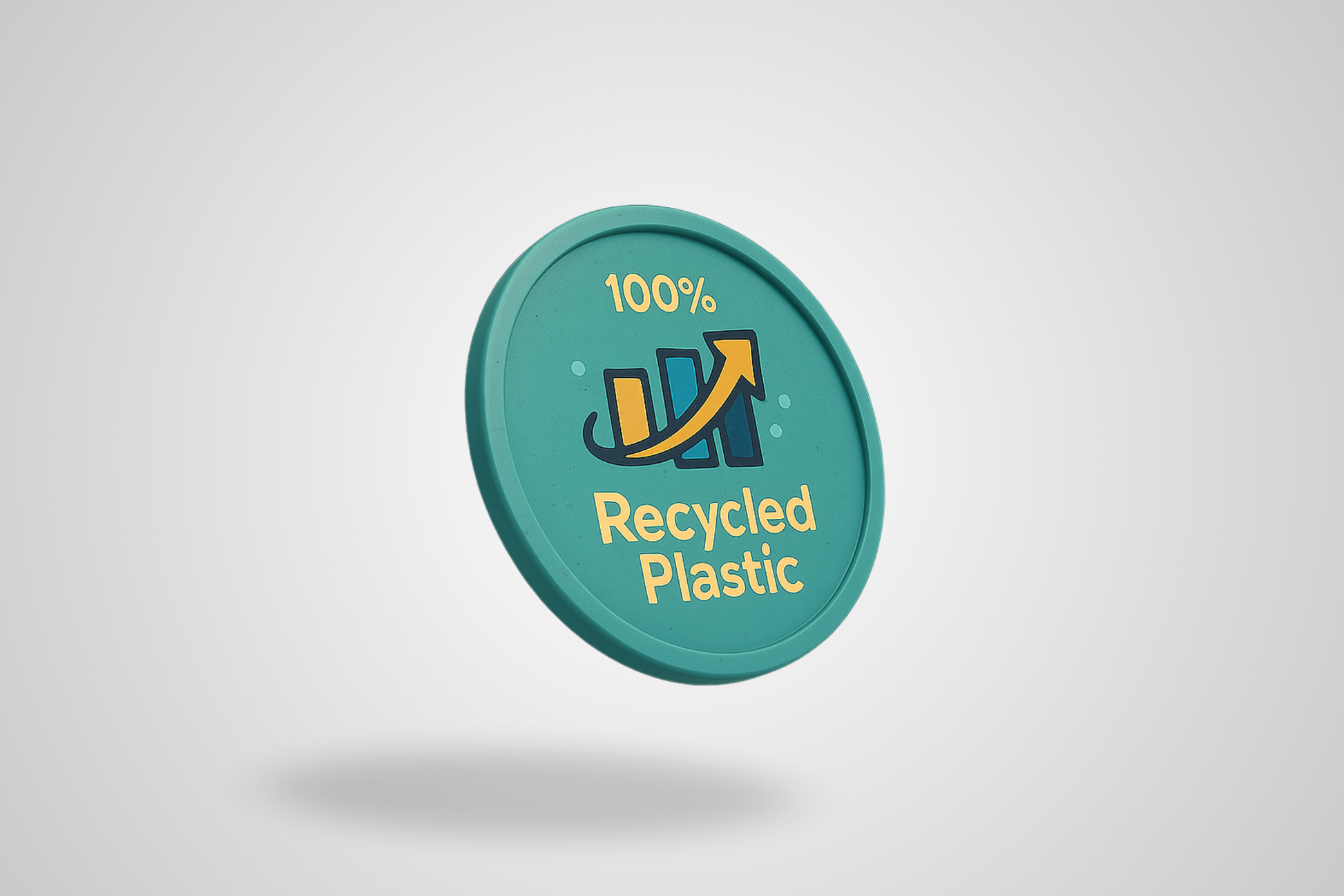 Et bilde av en plastpollett laget av 100% resirkulerbart plast med fargetrykk