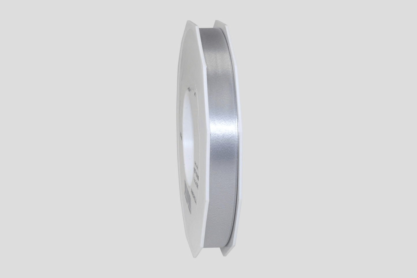 Et Polyprotex bånd 15mm på hvit bakgrunn brukes til innvielse. (Merkenavn: JM Band NO)