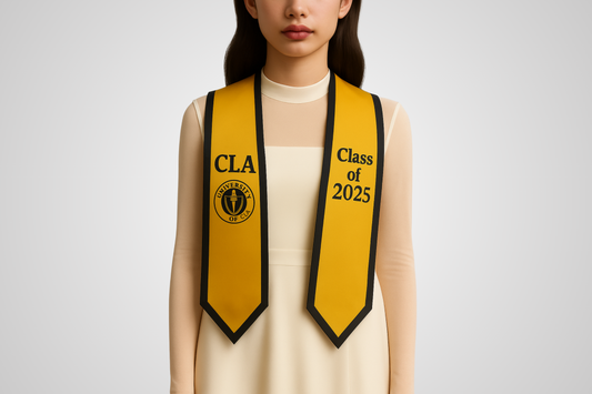 Et foto av et graduasjonsbånd med eget design